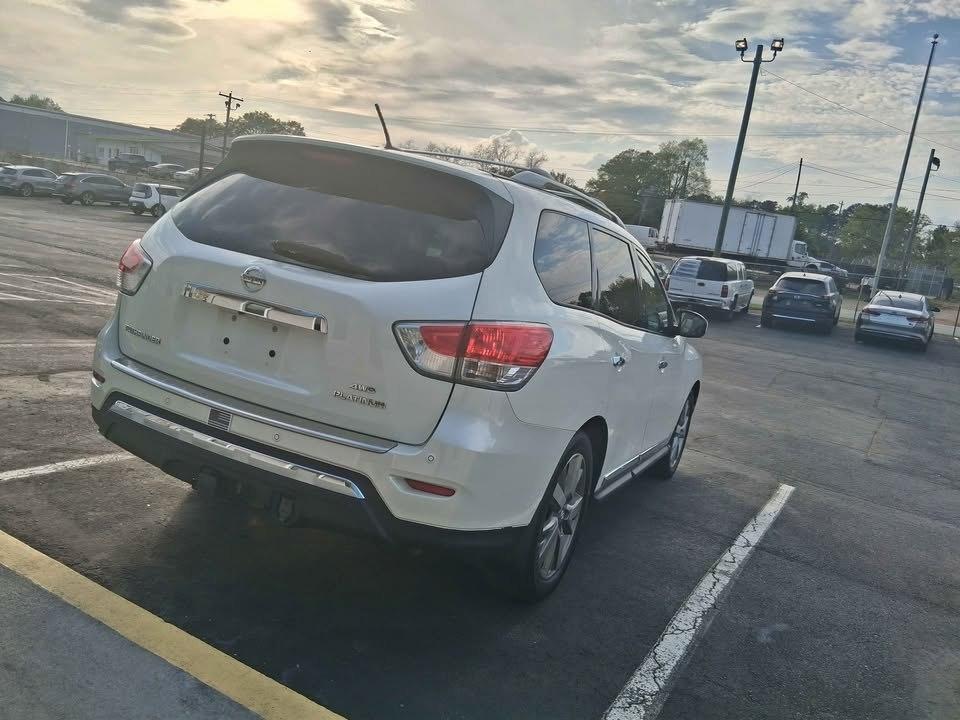 Nissan Pathfinder Platinum 2015
