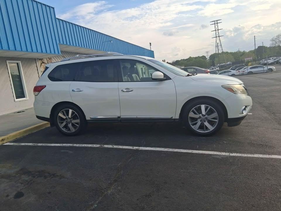Nissan Pathfinder Platinum 2015