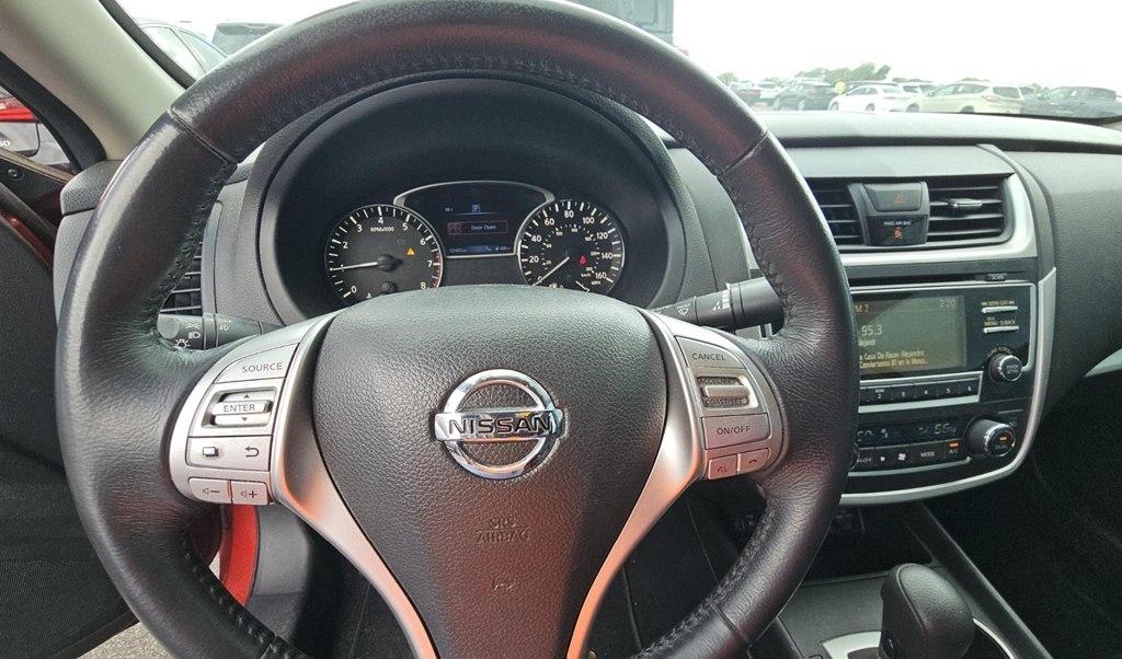 Nissan Altima  2017