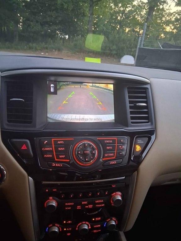 Nissan Pathfinder SV 2017