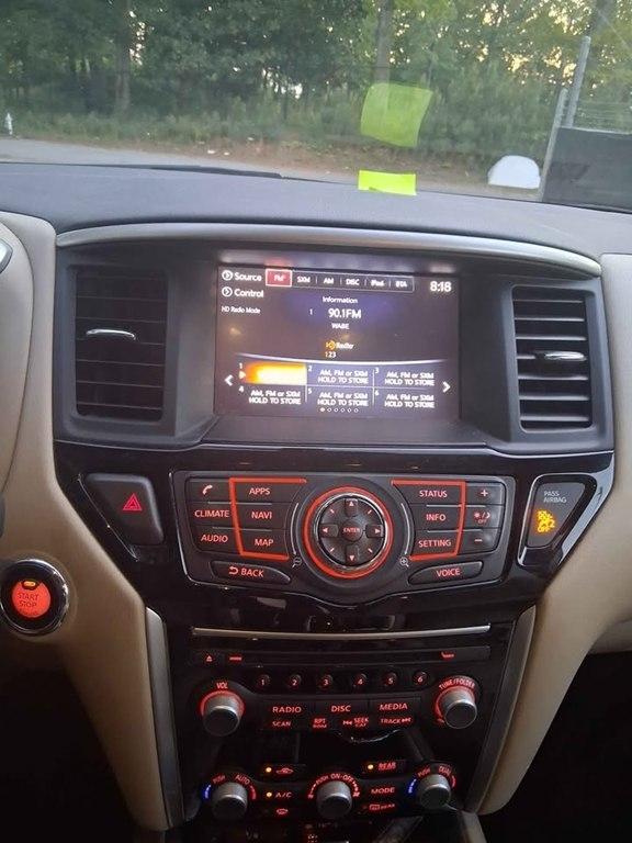 Nissan Pathfinder SV 2017