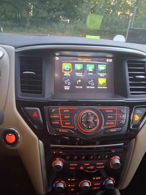 Nissan Pathfinder SV 2017