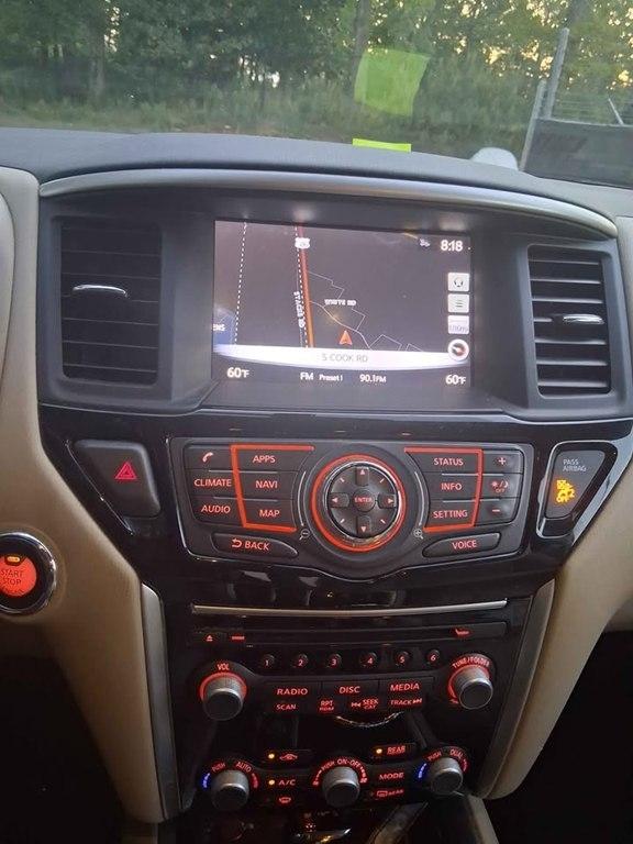 Nissan Pathfinder SV 2017