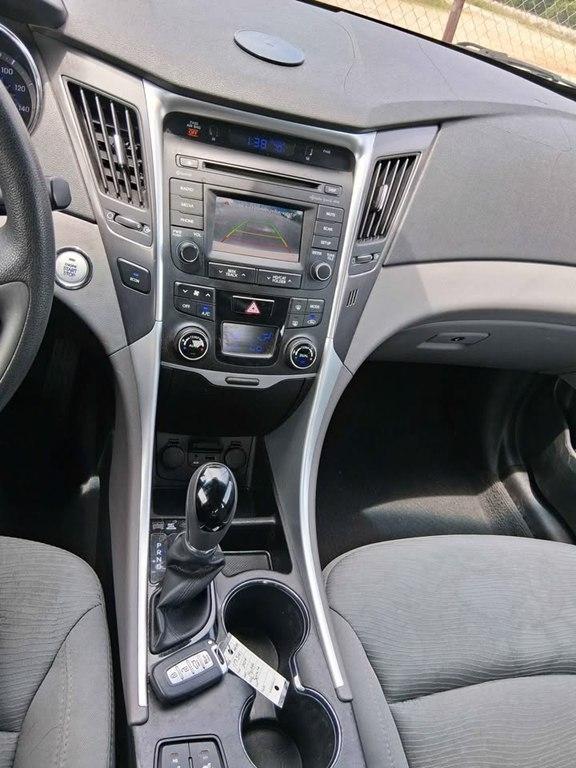 Hyundai Sonata Hybrid  2014
