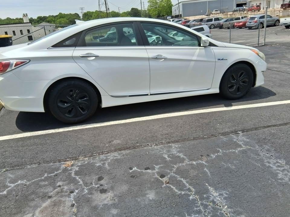 Hyundai Sonata Hybrid  2014