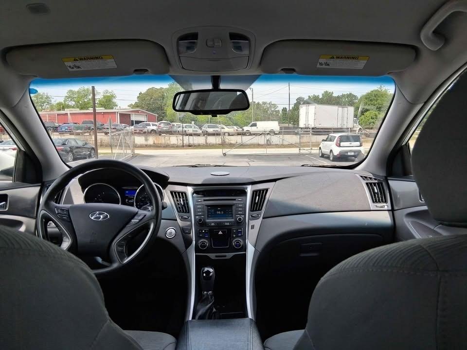 Hyundai Sonata Hybrid  2014
