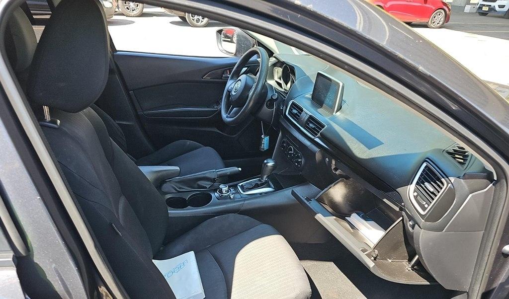 Mazda MAZDA3 i Sport 2016