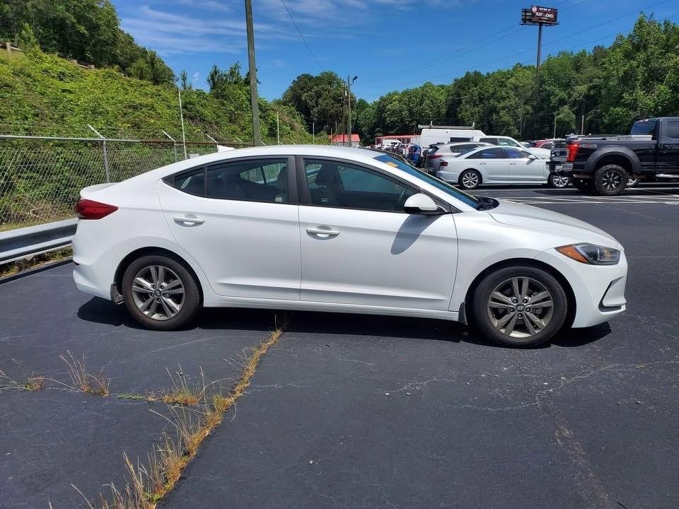 Hyundai Elantra SEL 2018