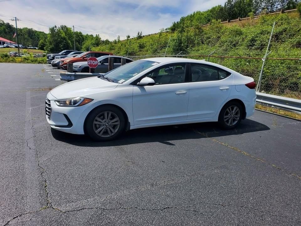Hyundai Elantra SEL 2018