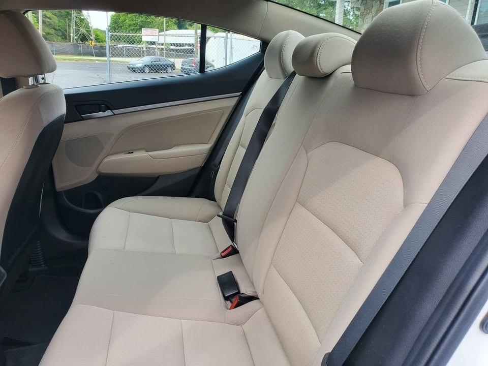 Hyundai Elantra SEL 2018