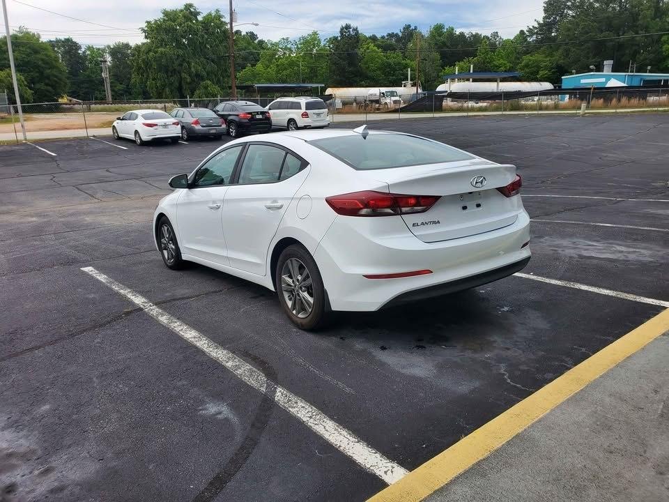 Hyundai Elantra SEL 2018