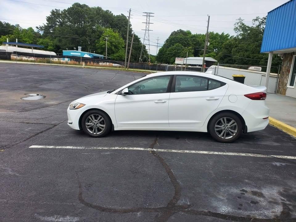 Hyundai Elantra SEL 2018