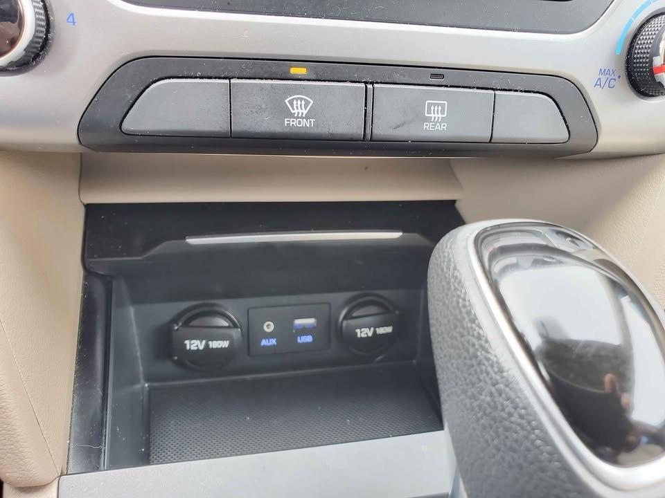 Hyundai Elantra SEL 2018