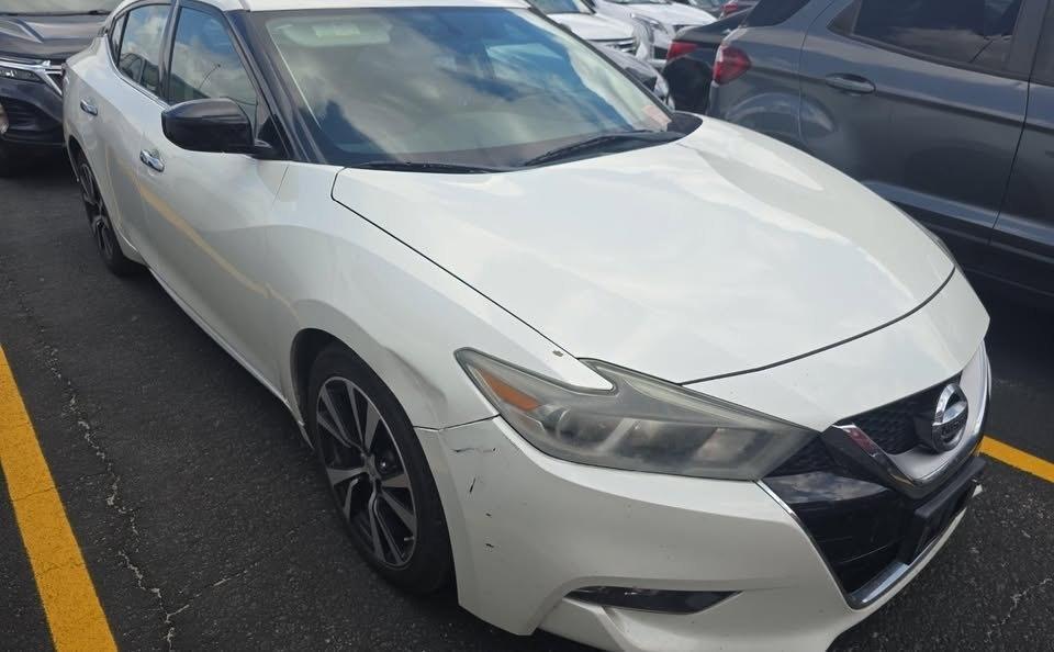 Nissan Maxima  2017