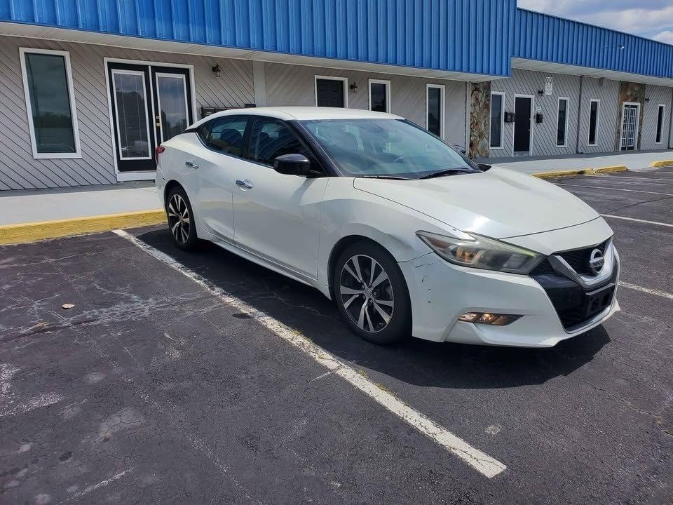 Nissan Maxima S 2017