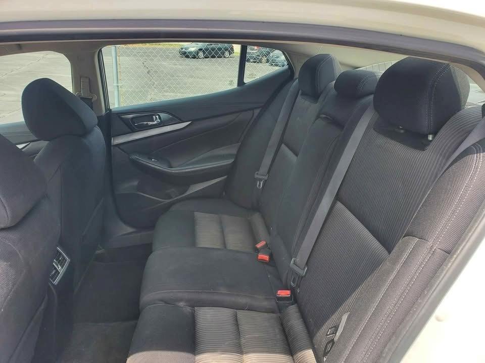 Nissan Maxima S 2017