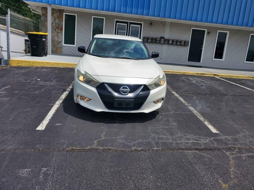 Nissan Maxima S 2017