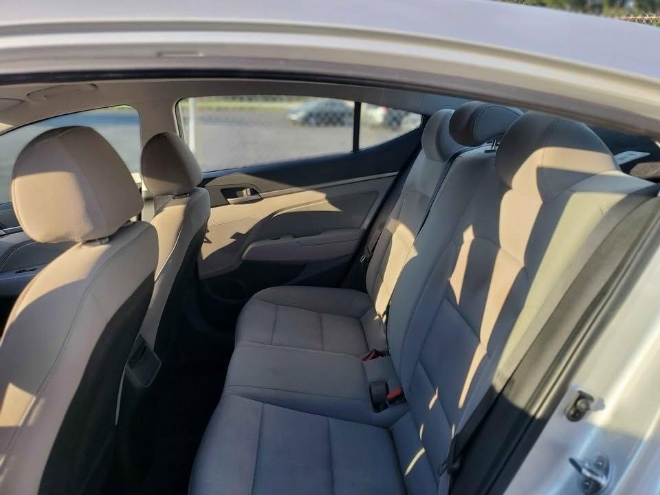 Hyundai Elantra SEL 2018