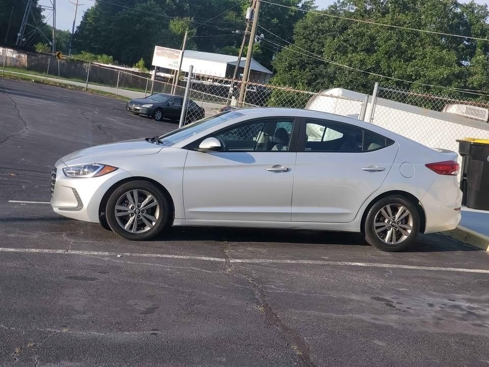 Hyundai Elantra SEL 2018