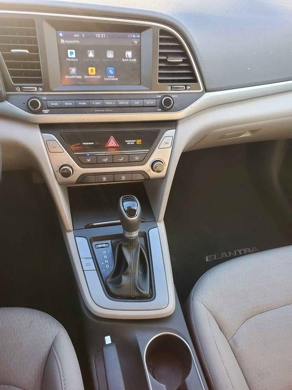 Hyundai Elantra SEL 2018
