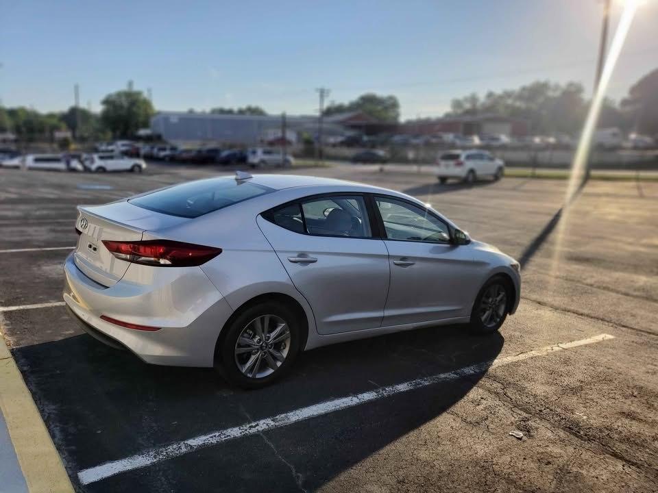 Hyundai Elantra SEL 2018