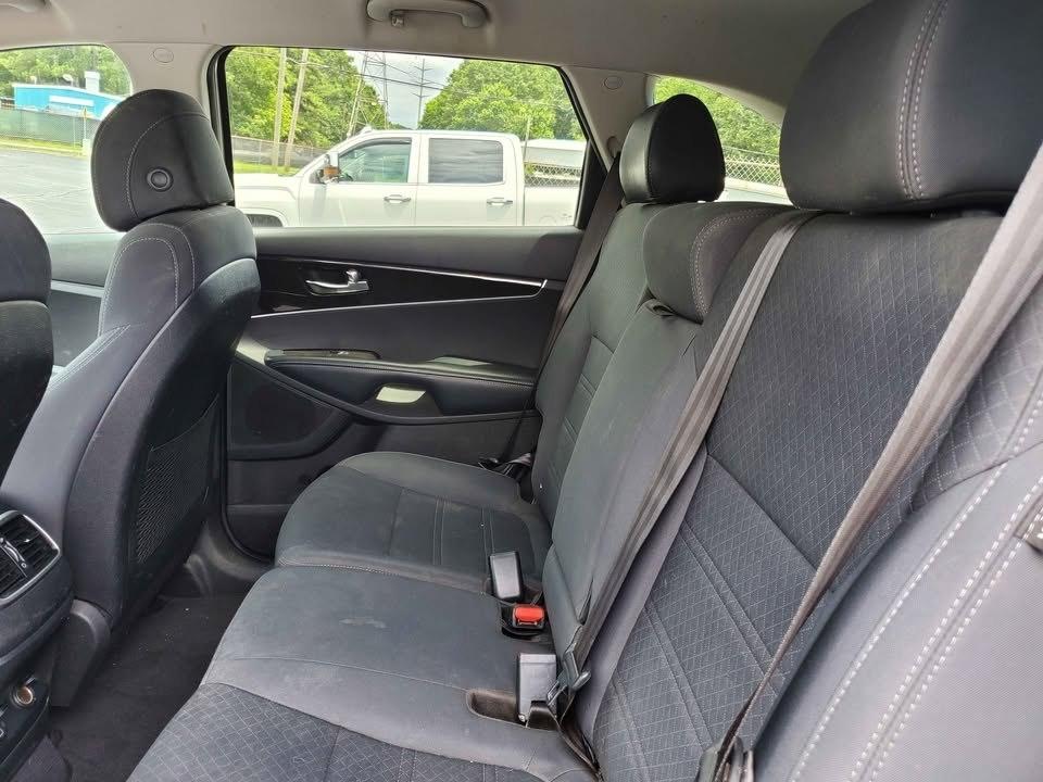 Kia Sorento LX V6 FWD 2017