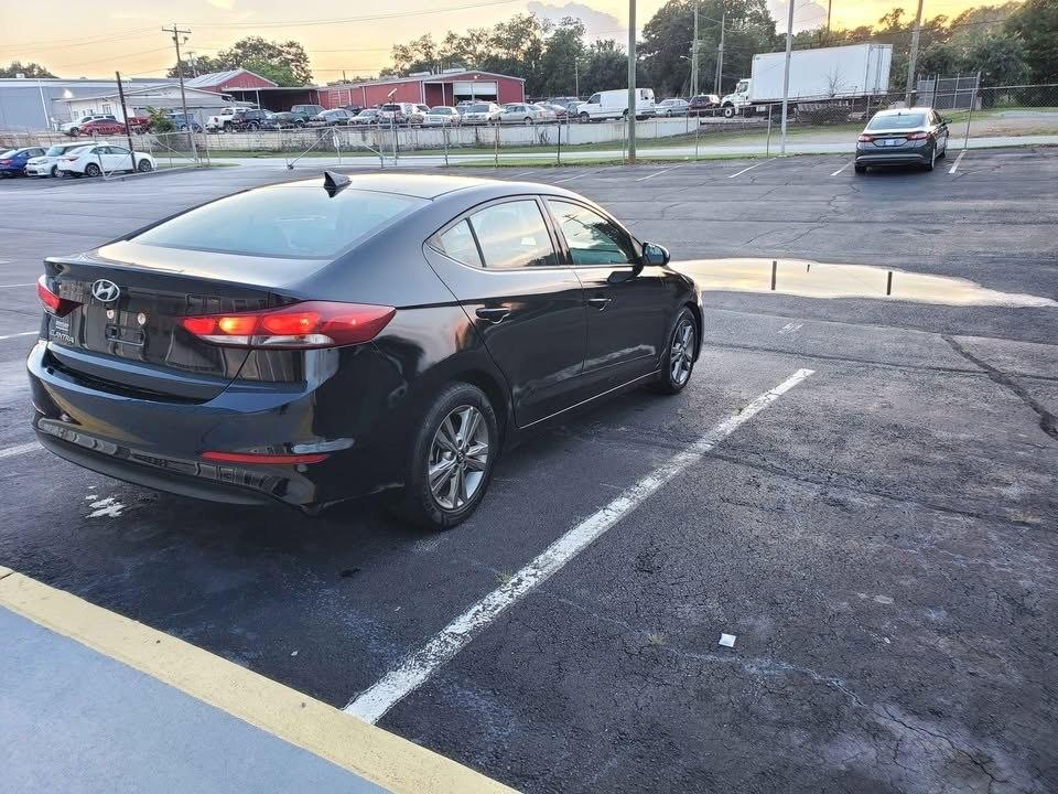 Hyundai Elantra SEL 2018