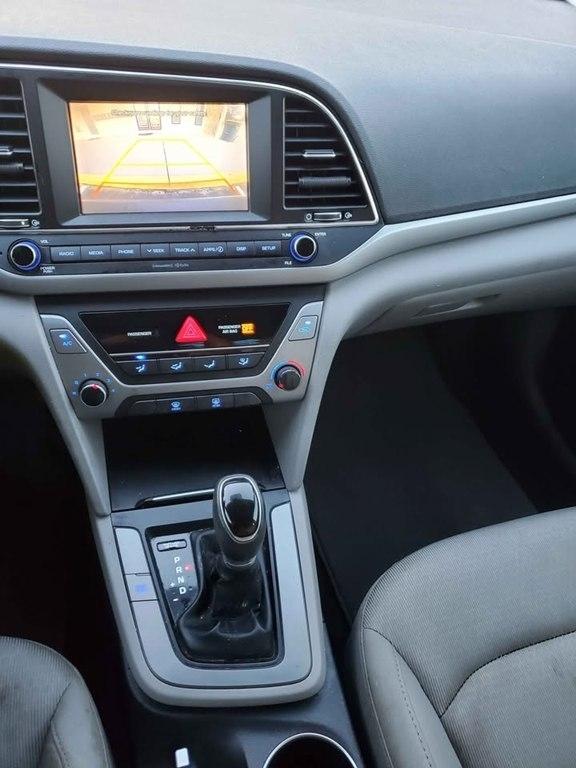 Hyundai Elantra SEL 2018
