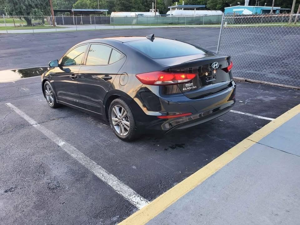 Hyundai Elantra SEL 2018