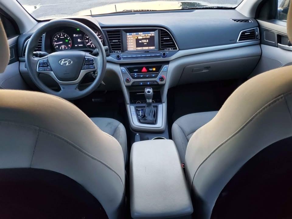 Hyundai Elantra SEL 2018