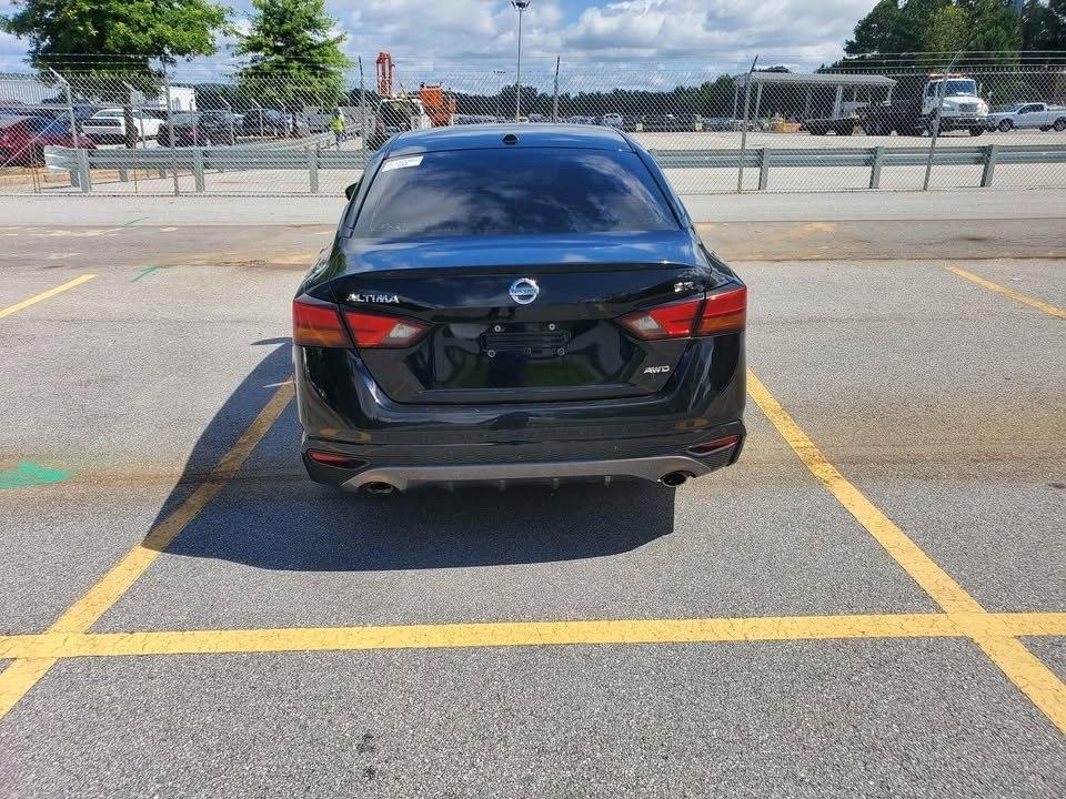 Nissan Altima SR AWD 2020