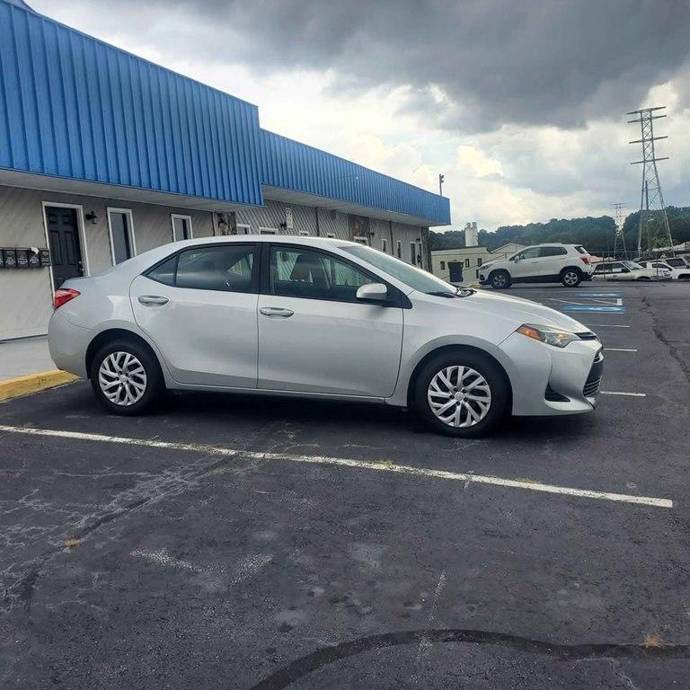 2019 Toyota Corolla LE - Photo 6