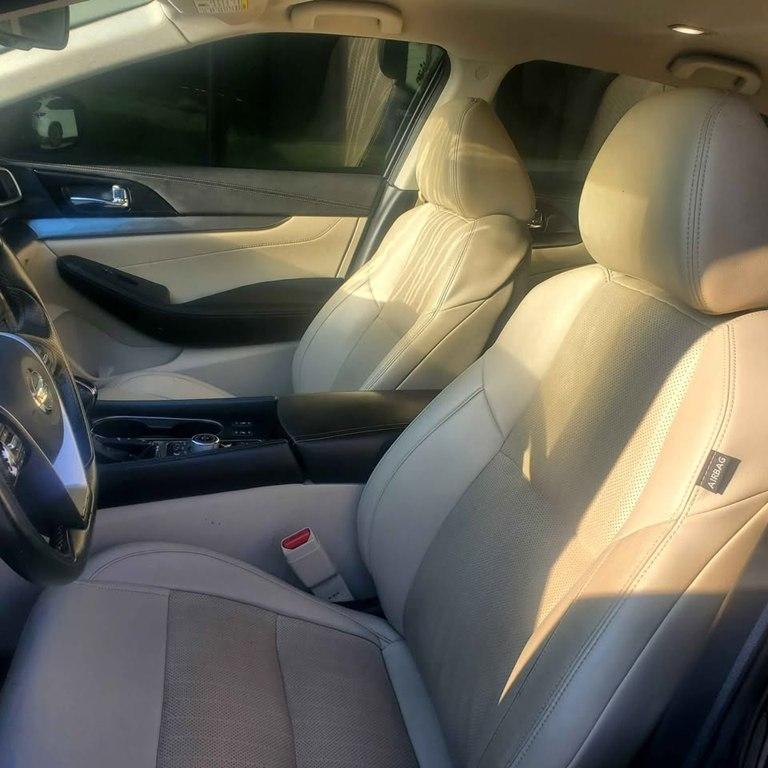 Nissan Maxima  2019