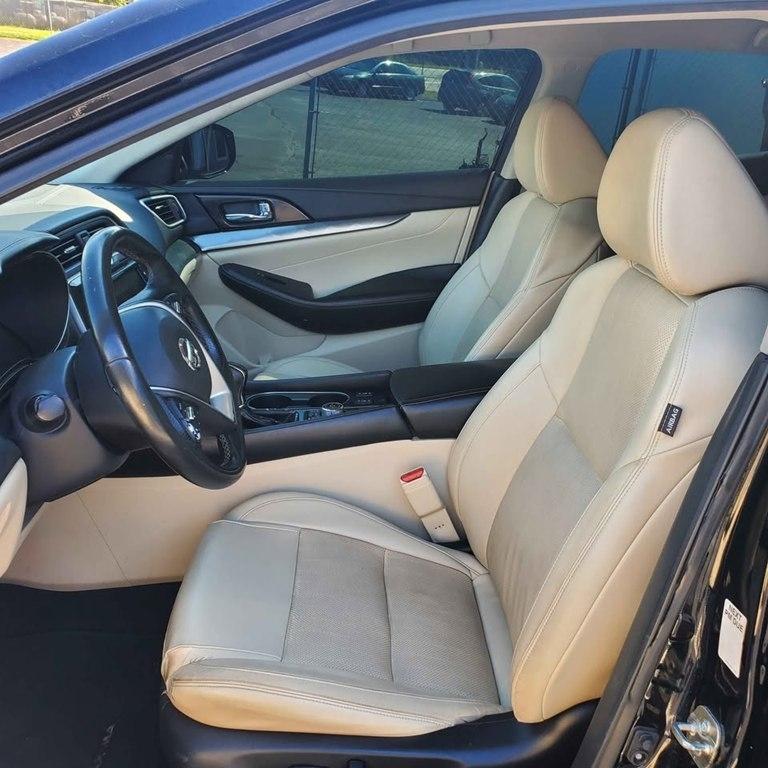 Nissan Maxima SV 2019