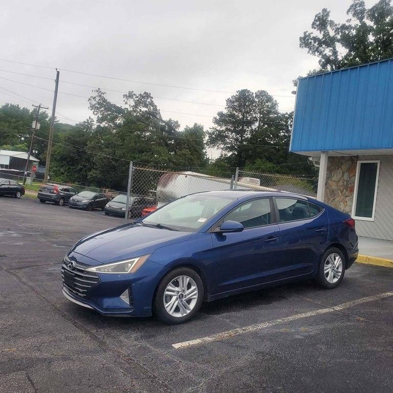 Hyundai Elantra  2020