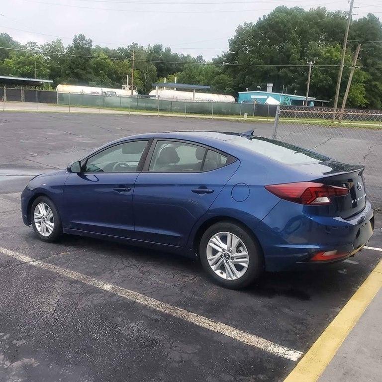 Hyundai Elantra  2020