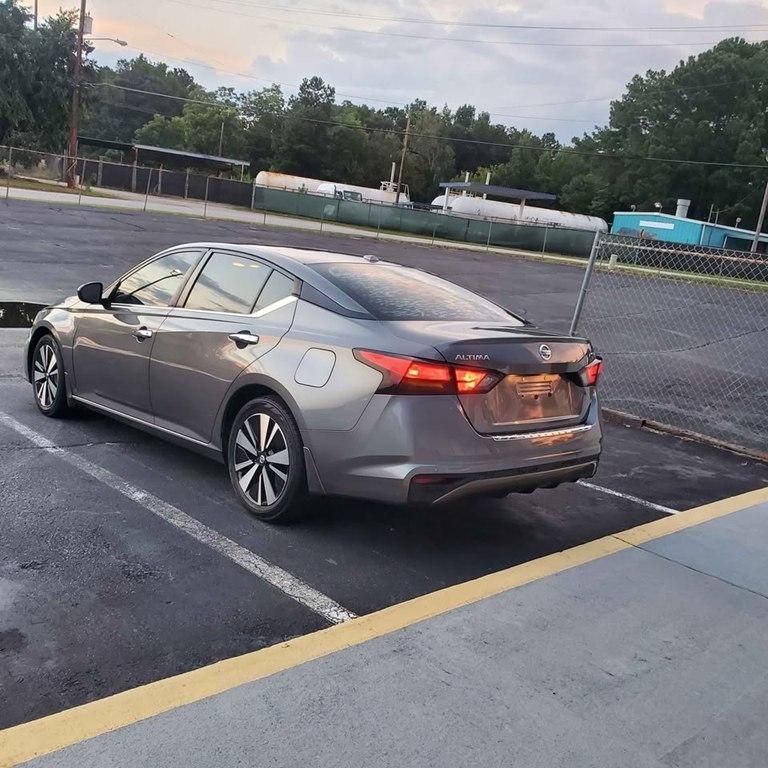 Nissan Altima SV 2021