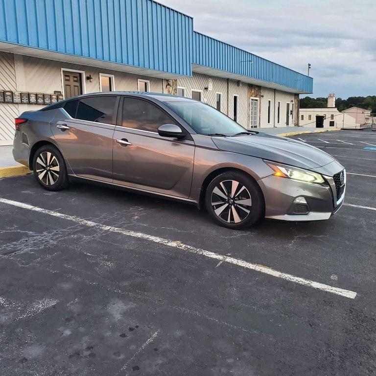 Nissan Altima SV 2021