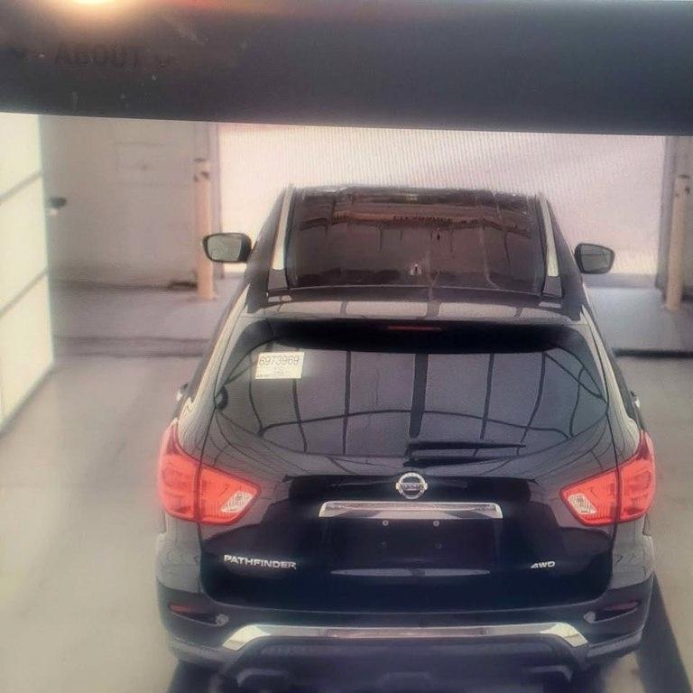 Nissan Pathfinder  2017