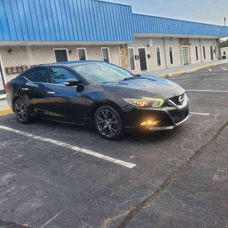 Nissan Maxima