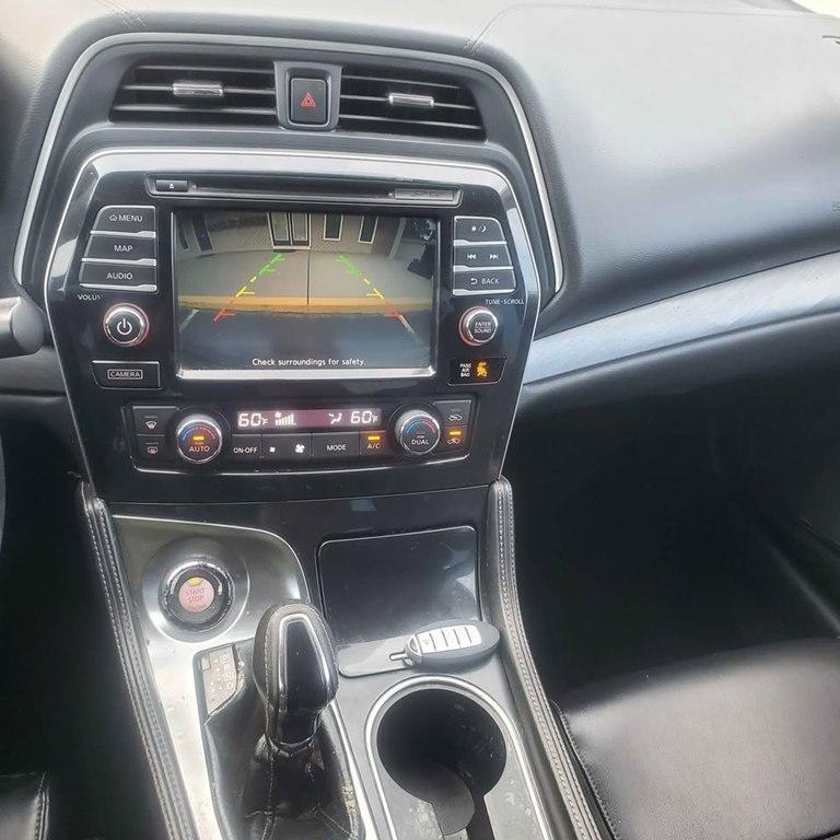 Nissan Maxima photo 6