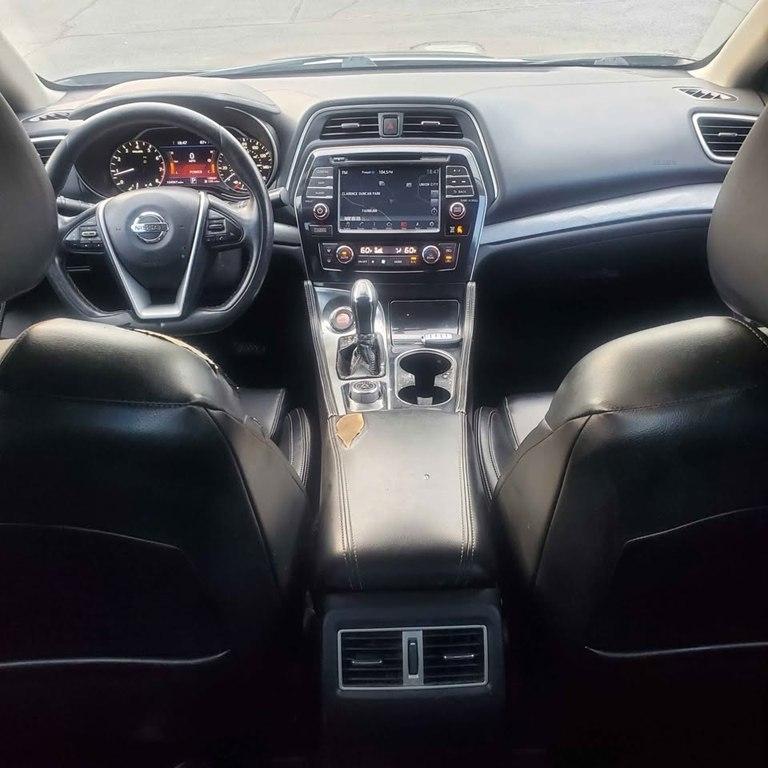 Nissan Maxima photo 8