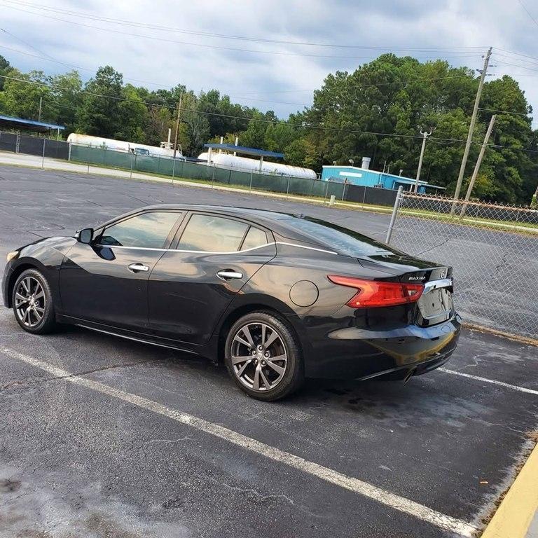 Nissan Maxima photo 18