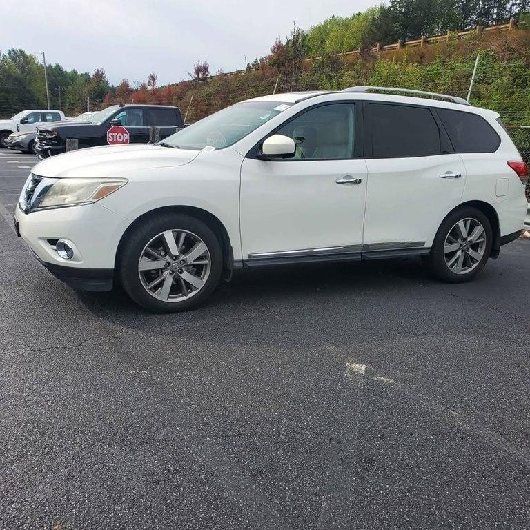 Nissan Pathfinder  2014
