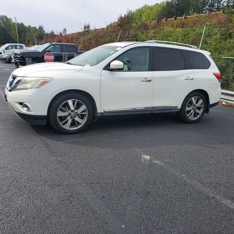 Nissan Pathfinder  2014