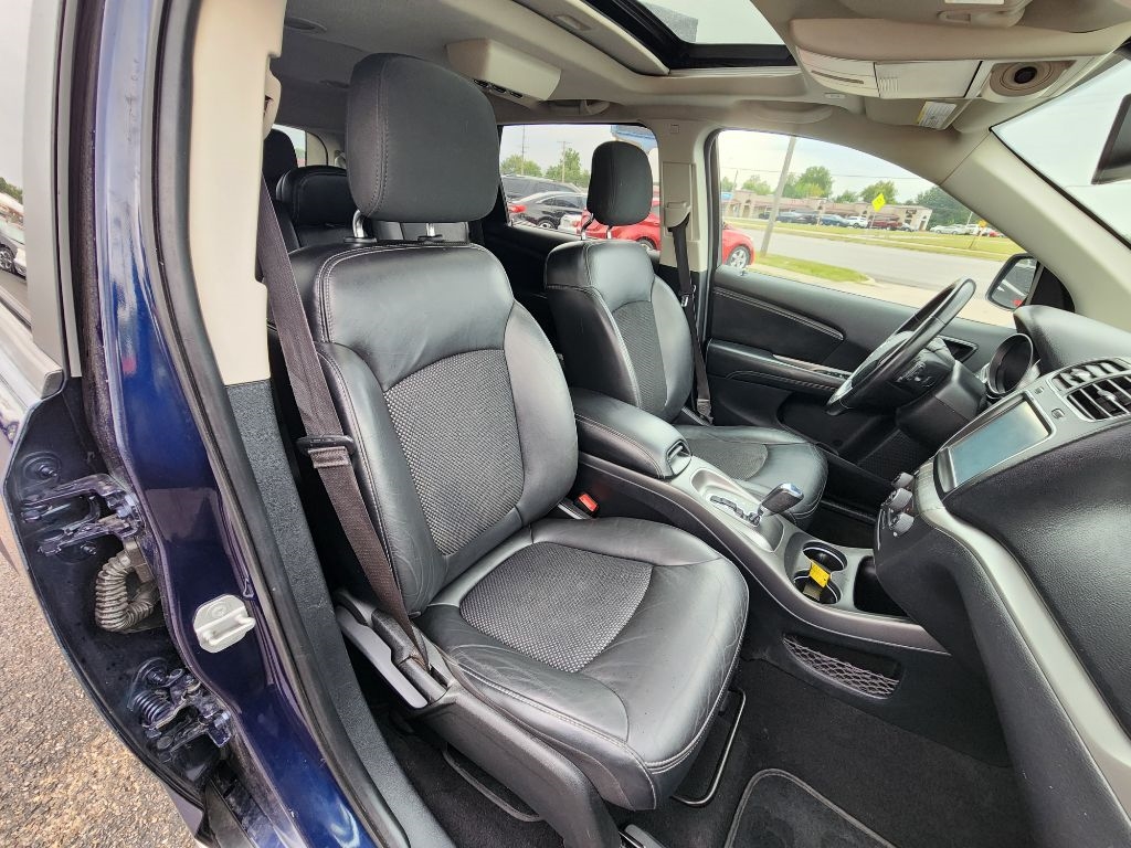 2020 Dodge Journey Crossroad photo 16