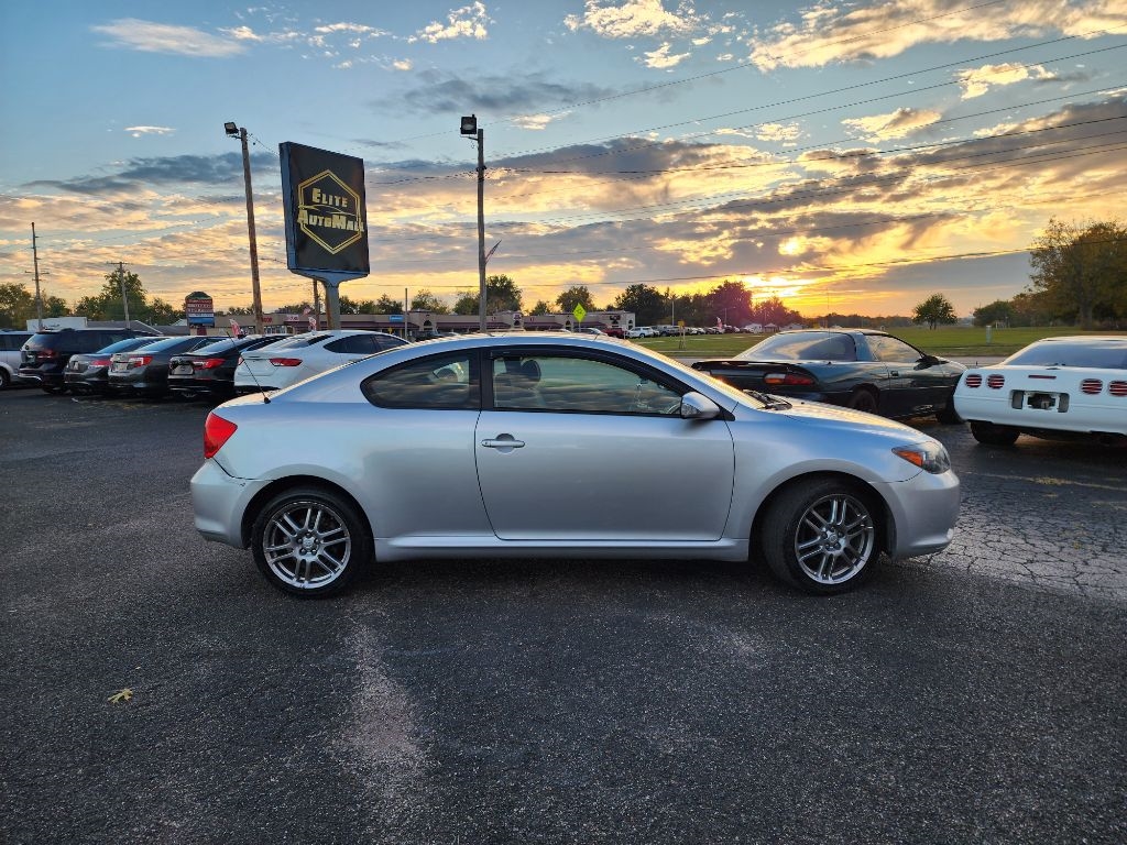 Scion tC Sport Coupe 2006