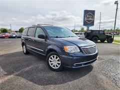 2013 Chrysler Town & Country 