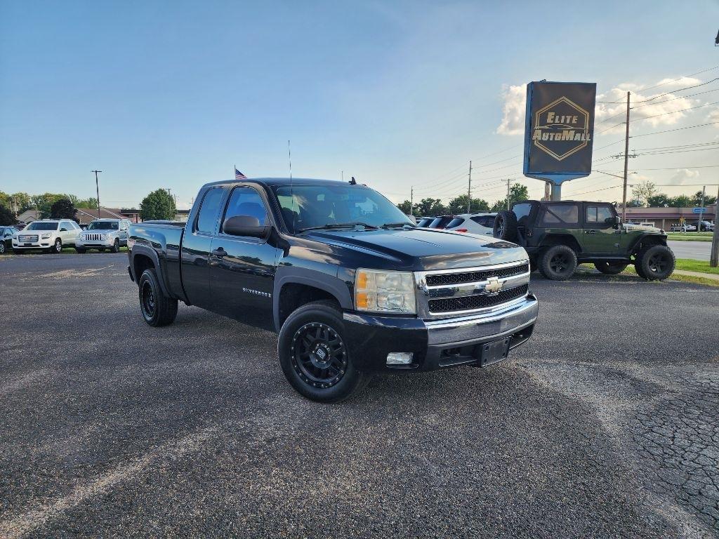 2007 Chevrolet Silverado 1500 Work Truck Ext. Cab Short Box 4WD