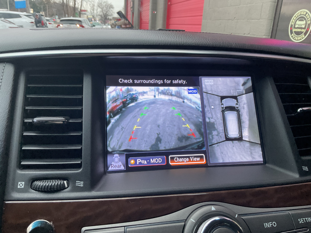 Nissan Armada SV AWD 2017